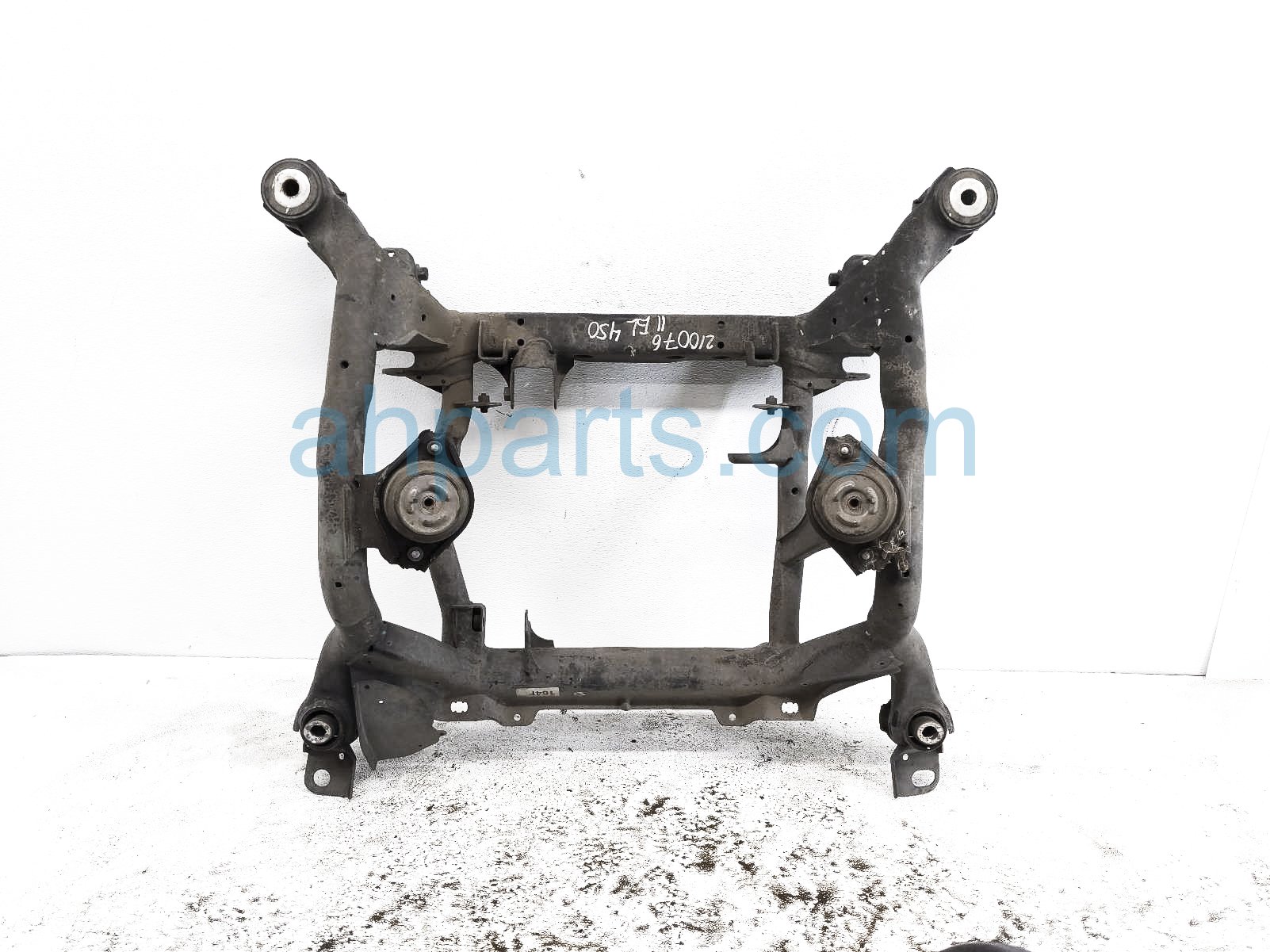 $175 Mercedes FRONT SUBFRAME / CRADLE