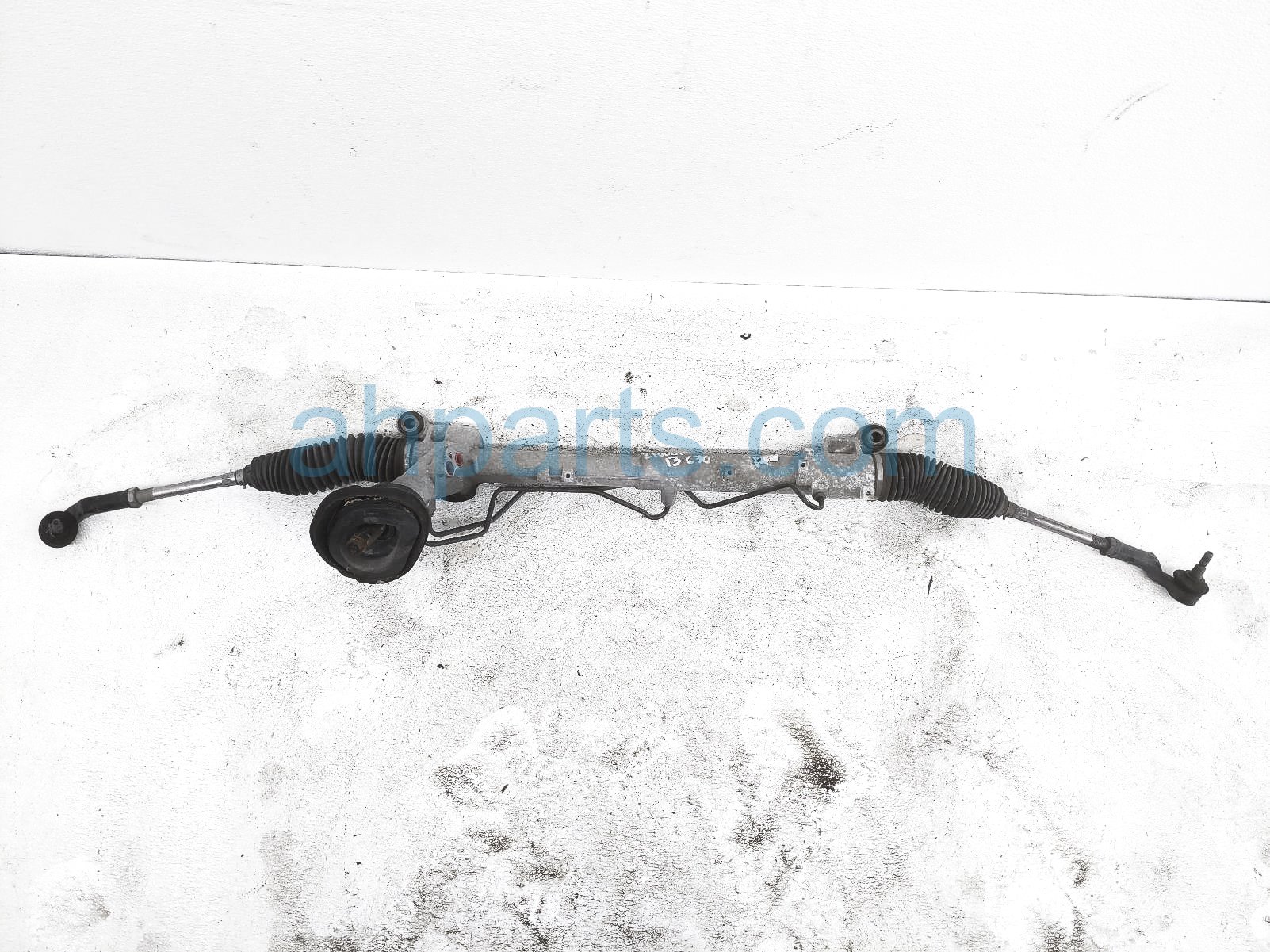 $75 Volvo POWER STEERING GEAR RACK & PINION