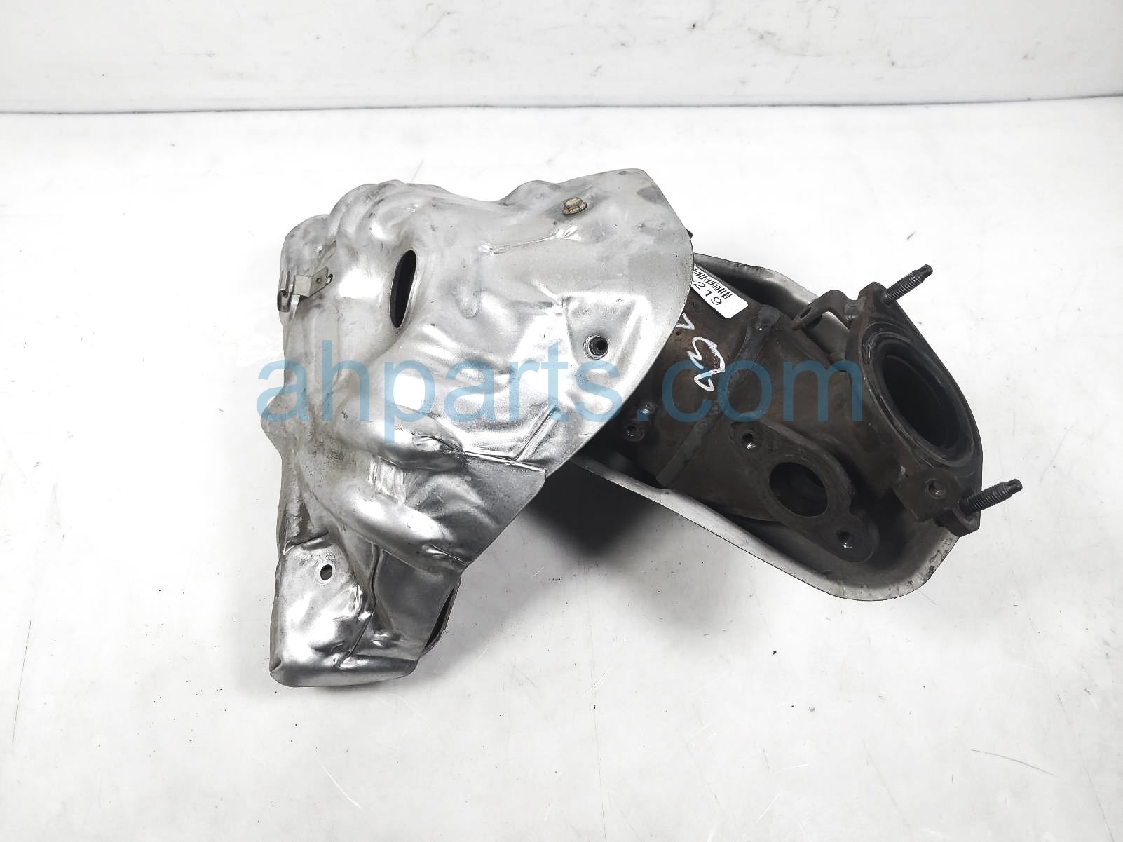 $499 Nissan EXHAUST MANIFOLD - 2.0 L