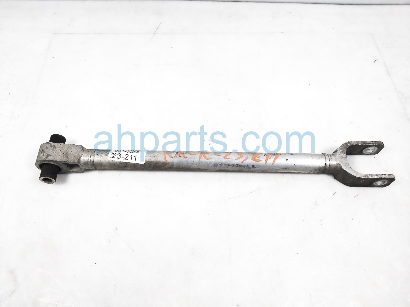 $50 Infiniti RR/RH REARWARD LOWER CONTROL ROD