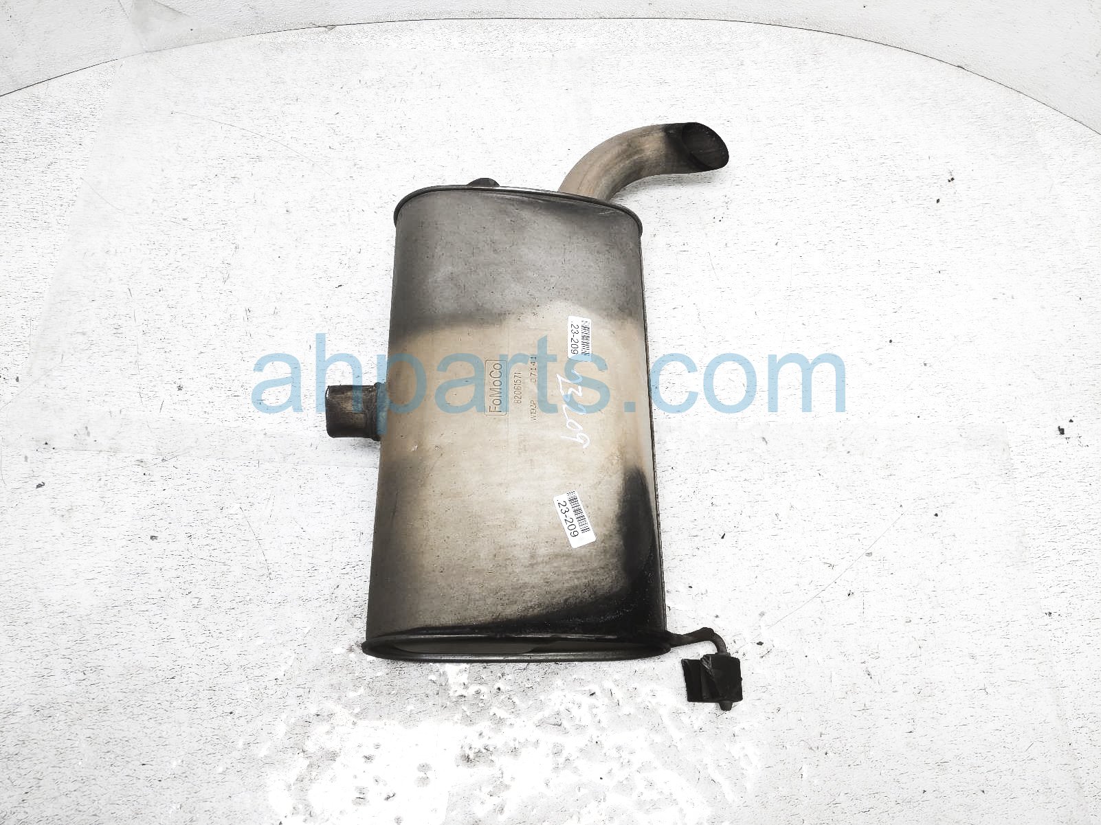 $150 Ford REAR EXAUST MUFFLER - 2.0L