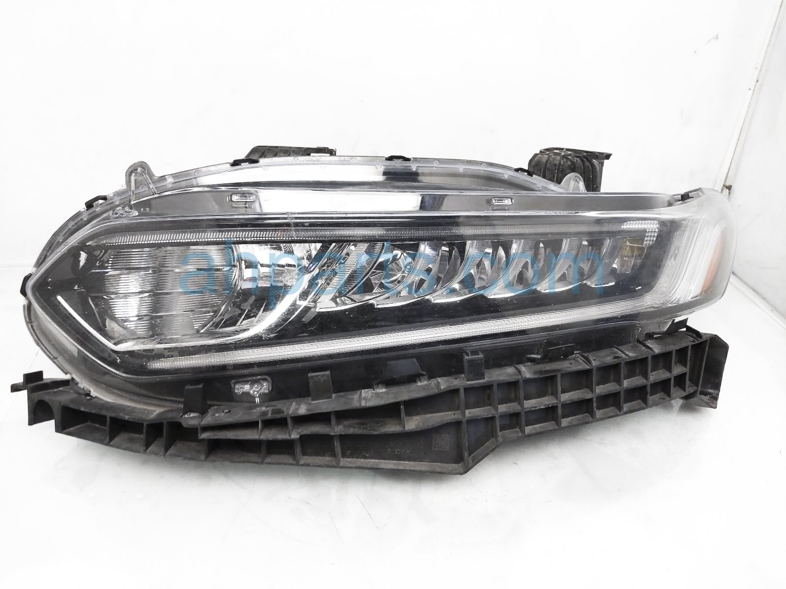 $239 Honda LH HEADLAMP / LIGHT - HALOGEN