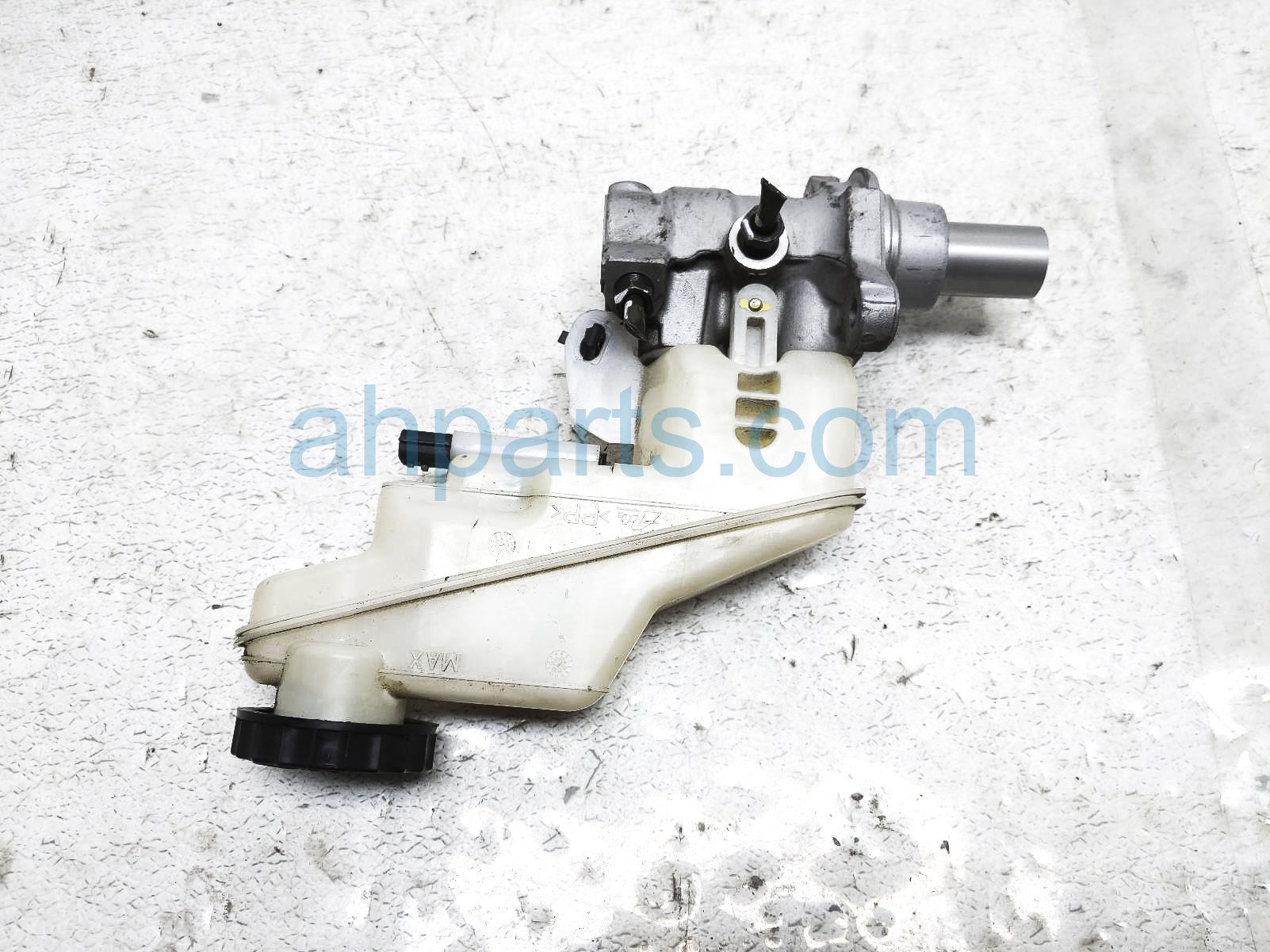 $55 Nissan BRAKE MASTER CYLINDER