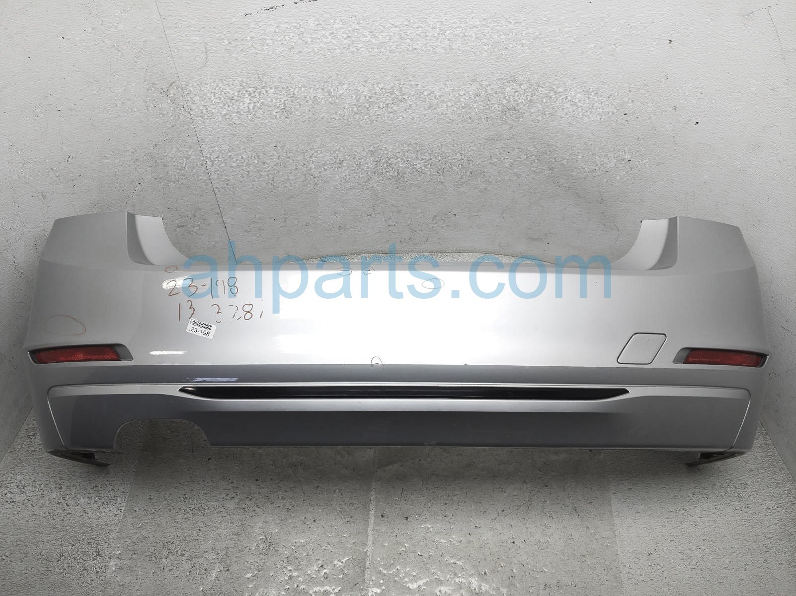 $250 BMW REAR BUMPER COVER - SILVER - NOTES