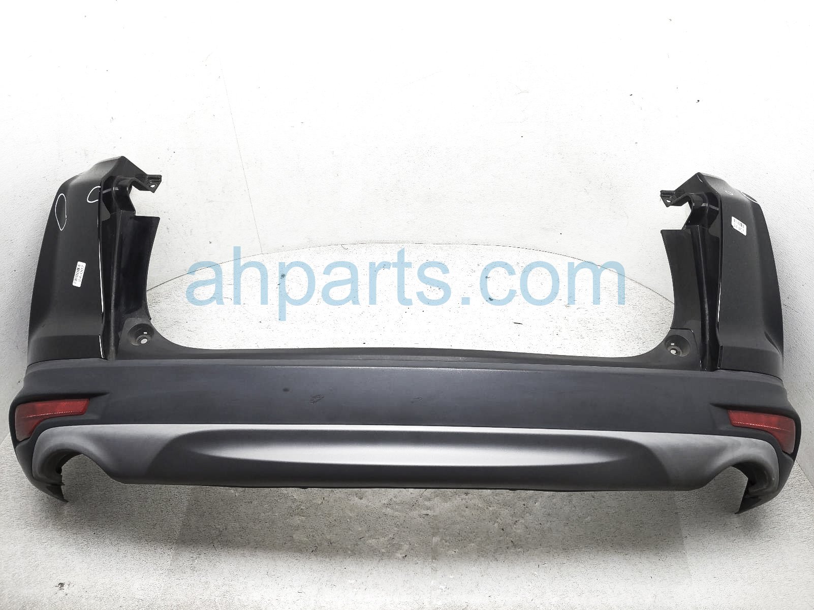 $650 Honda REAR BUMPER COVER - BLACK - NOTES