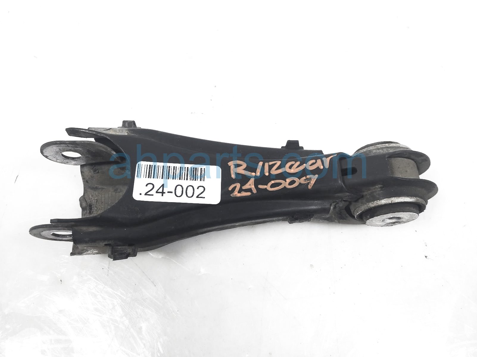 $40 Mercedes REAR RH LATERAL LINK CONTROL ARM