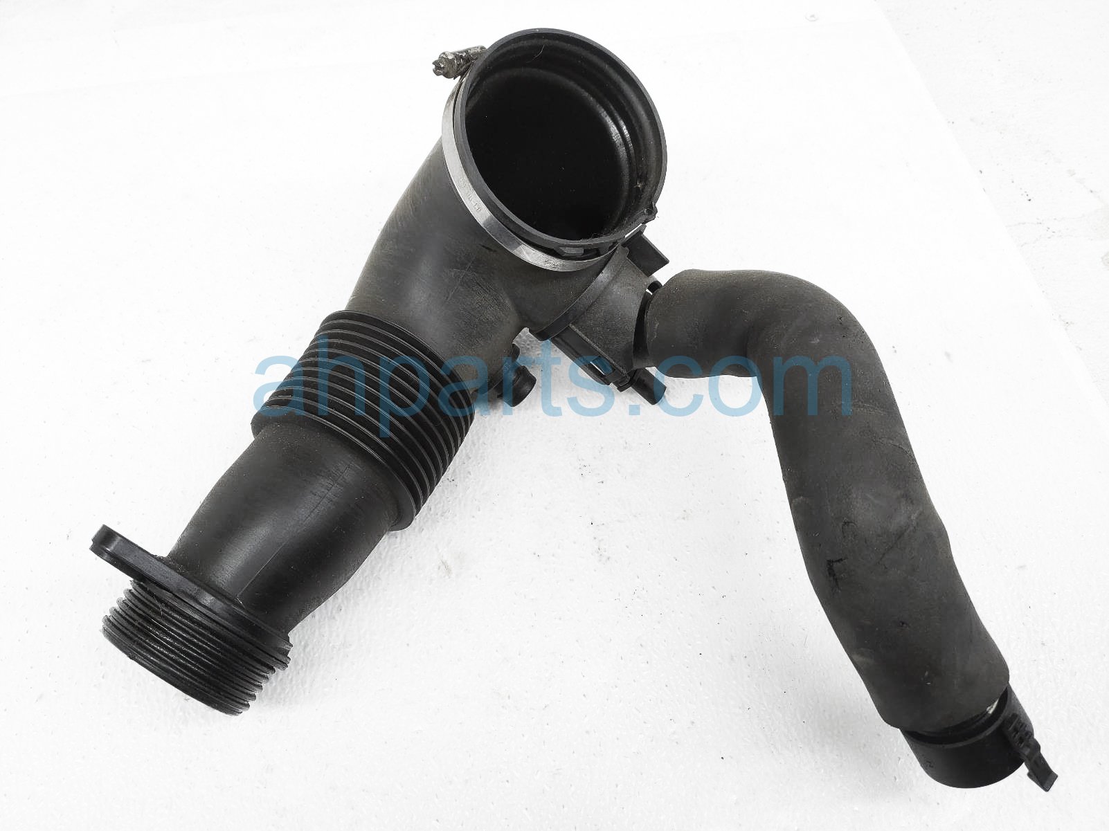 $65 BMW AIR INTAKE INLET TUBE - 2.0L RWD