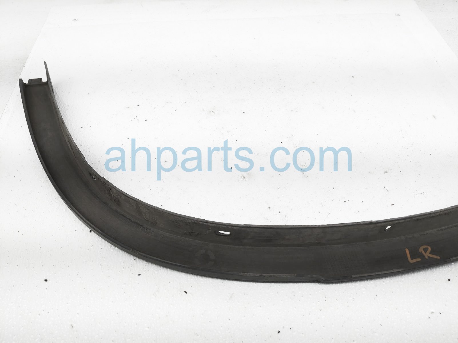 $40 BMW RR/LH FENDER FLARE - BLACK