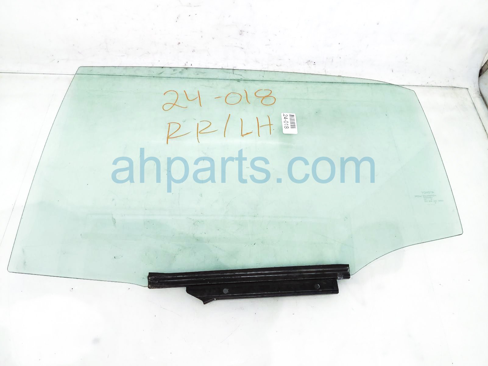 $50 Toyota RR/LH DOOR WINDOW GLASS