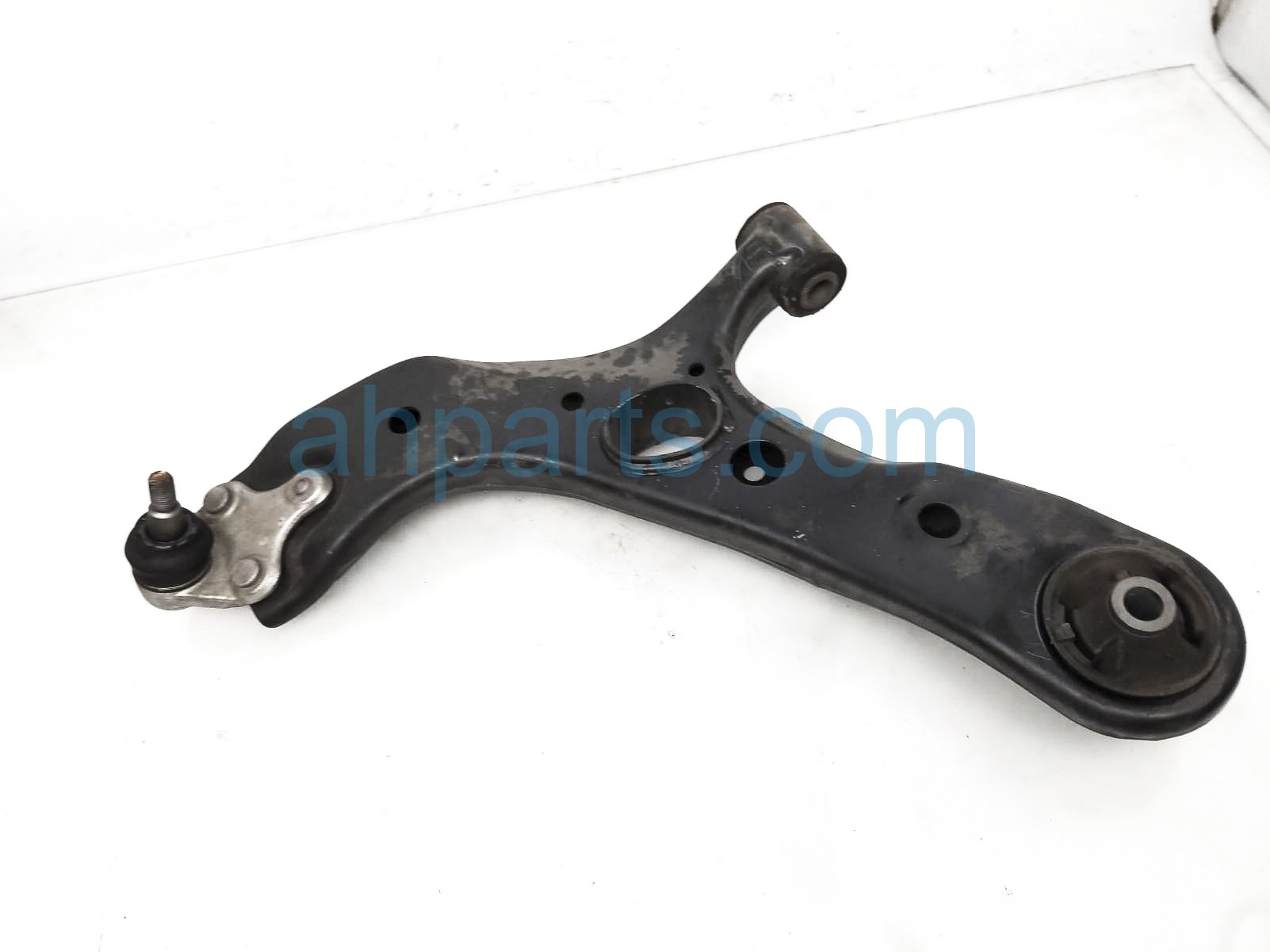 $100 Lexus FR/LH LOWER CONTROL ARM