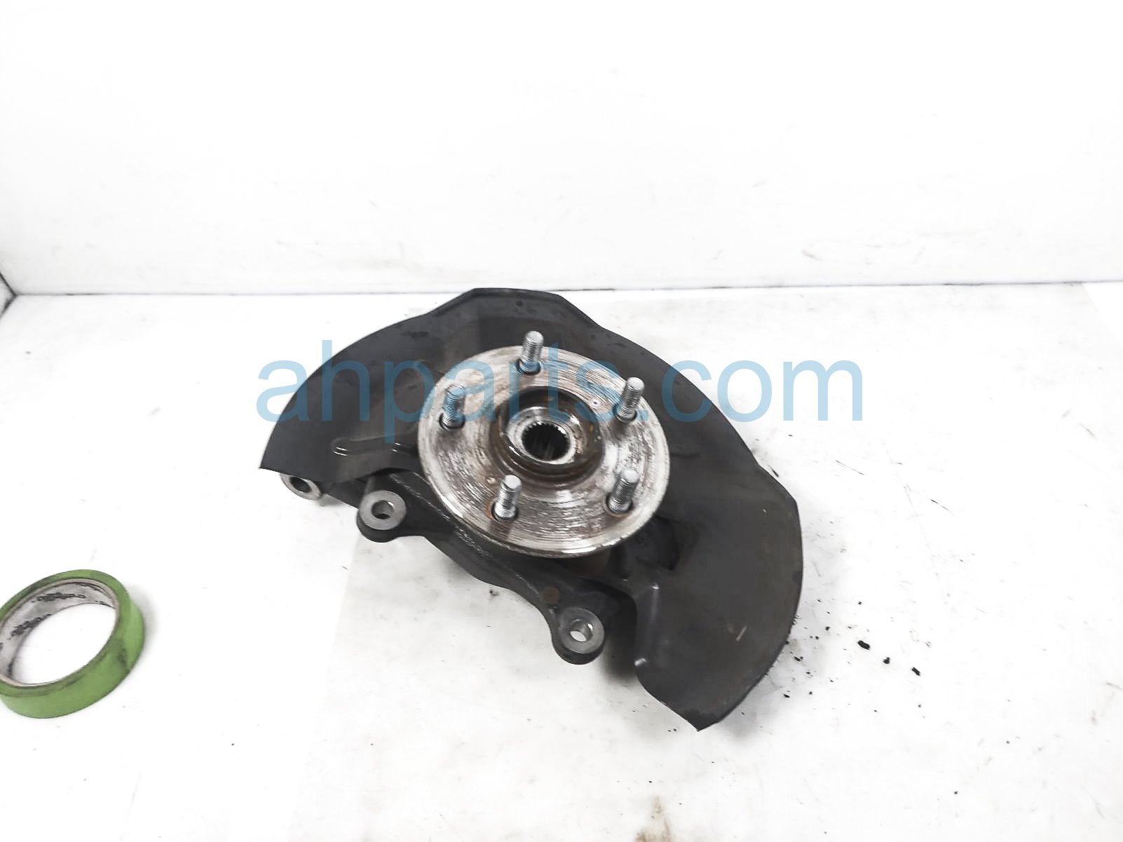 $165 Lexus FR/LH SPINDLE KNUCKLE HUB