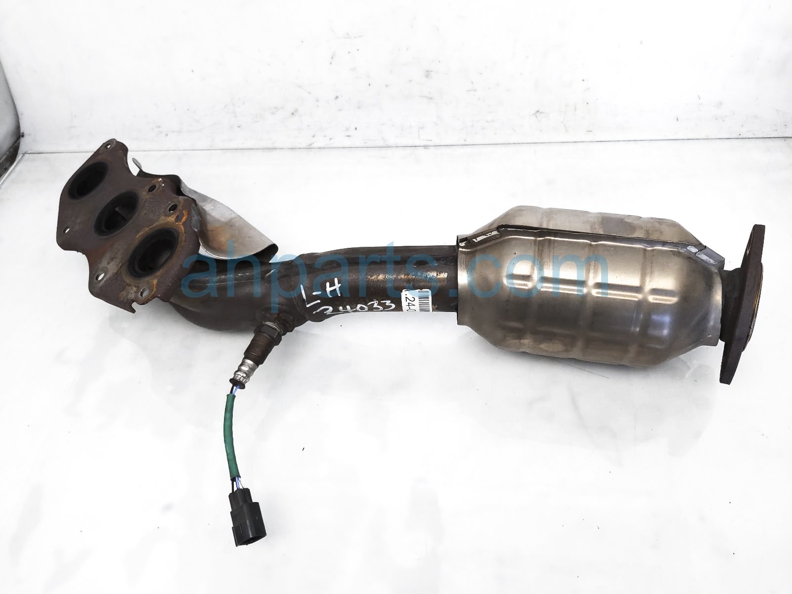 $299 Lexus LH EXHAUST MANIFOLD