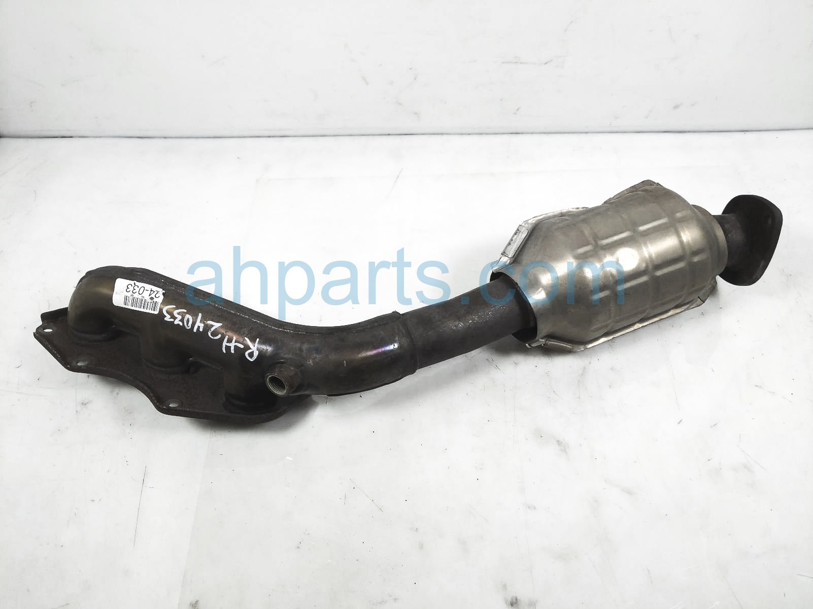 $299 Lexus RH EXHAUST MANIFOLD