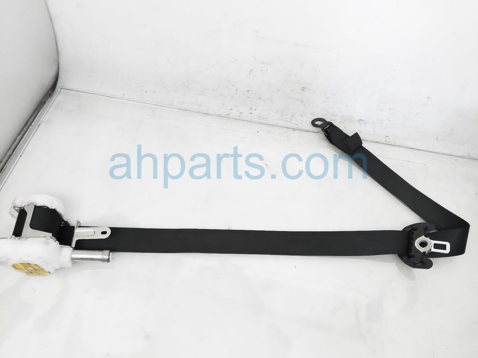 $185 Lexus FR/LH SEAT BELT - BLACK