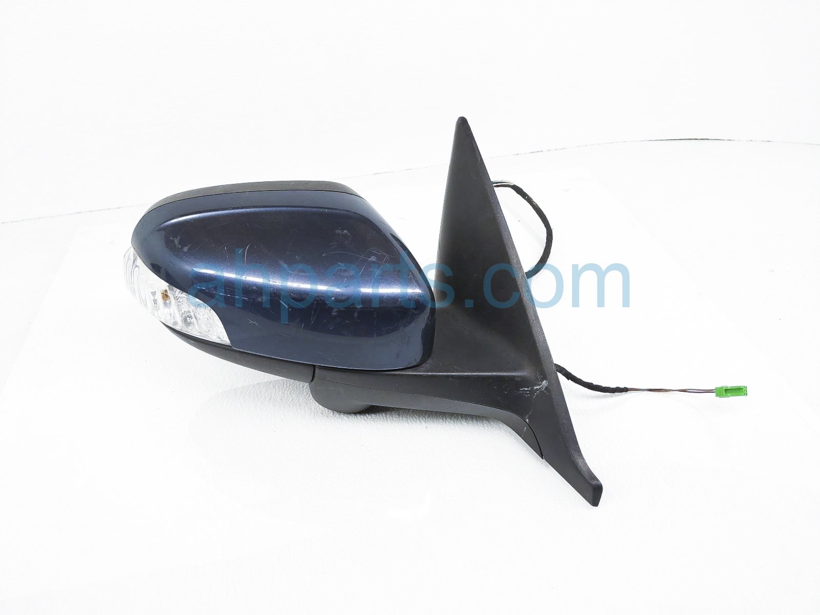 $150 Volvo RH SIDE VIEW MIRROR - BLUE