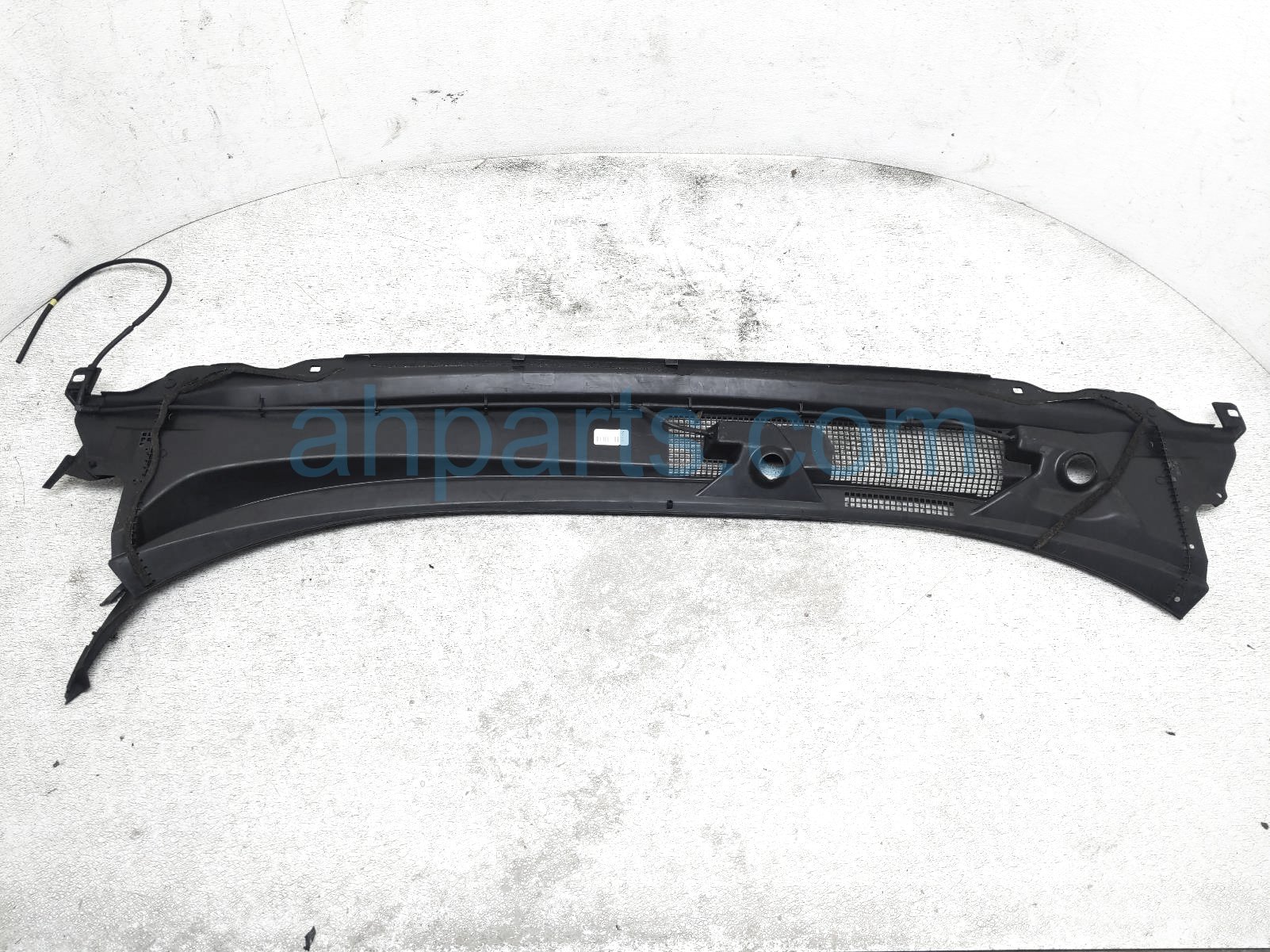 $65 Honda WINDSHIELD COWL PANEL - BLK SDN