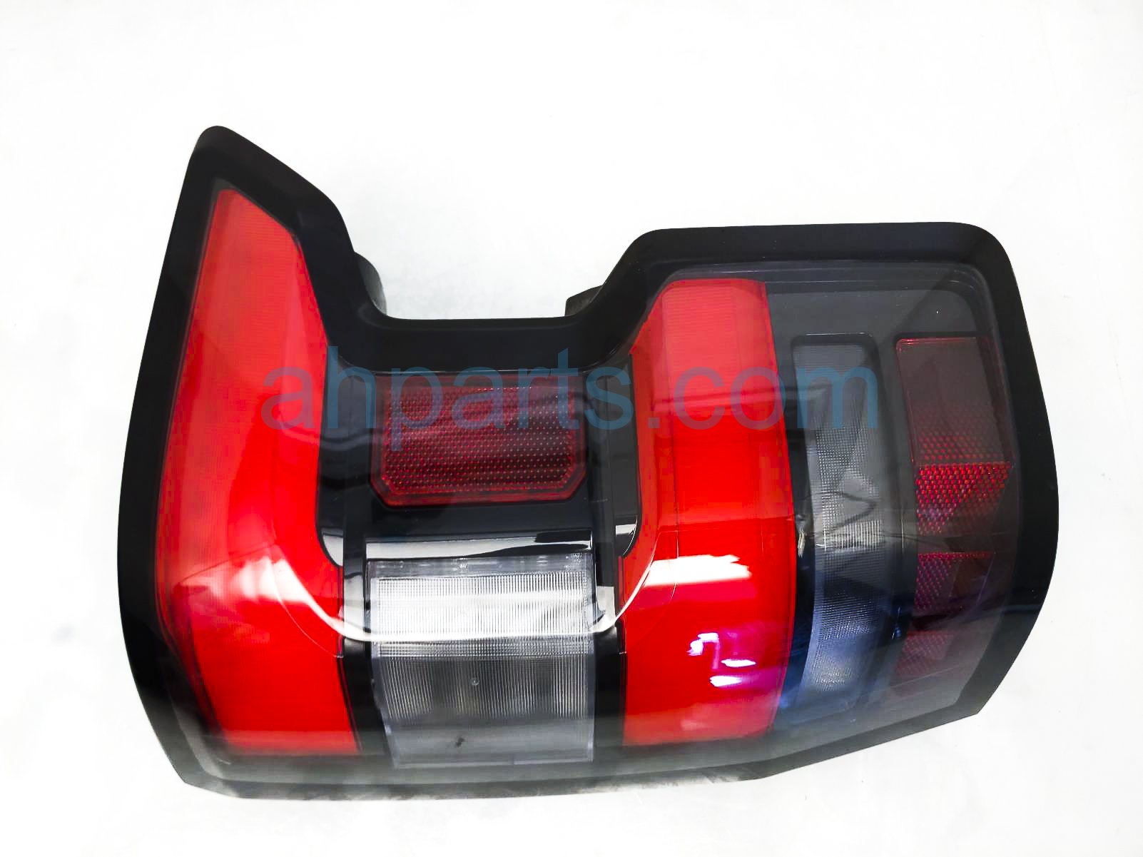 $300 Nissan RH TAIL LAMP (ON BODY)