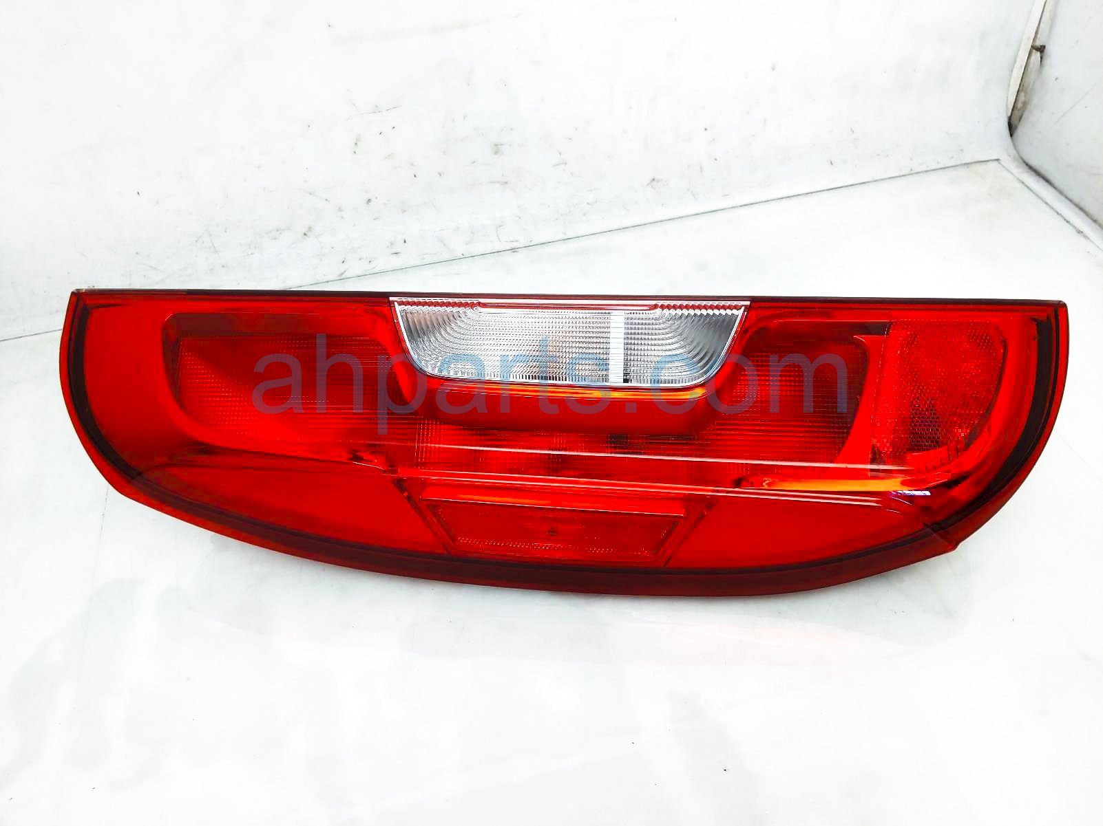 $125 Dodge LH TAIL LAMP (ON BODY)