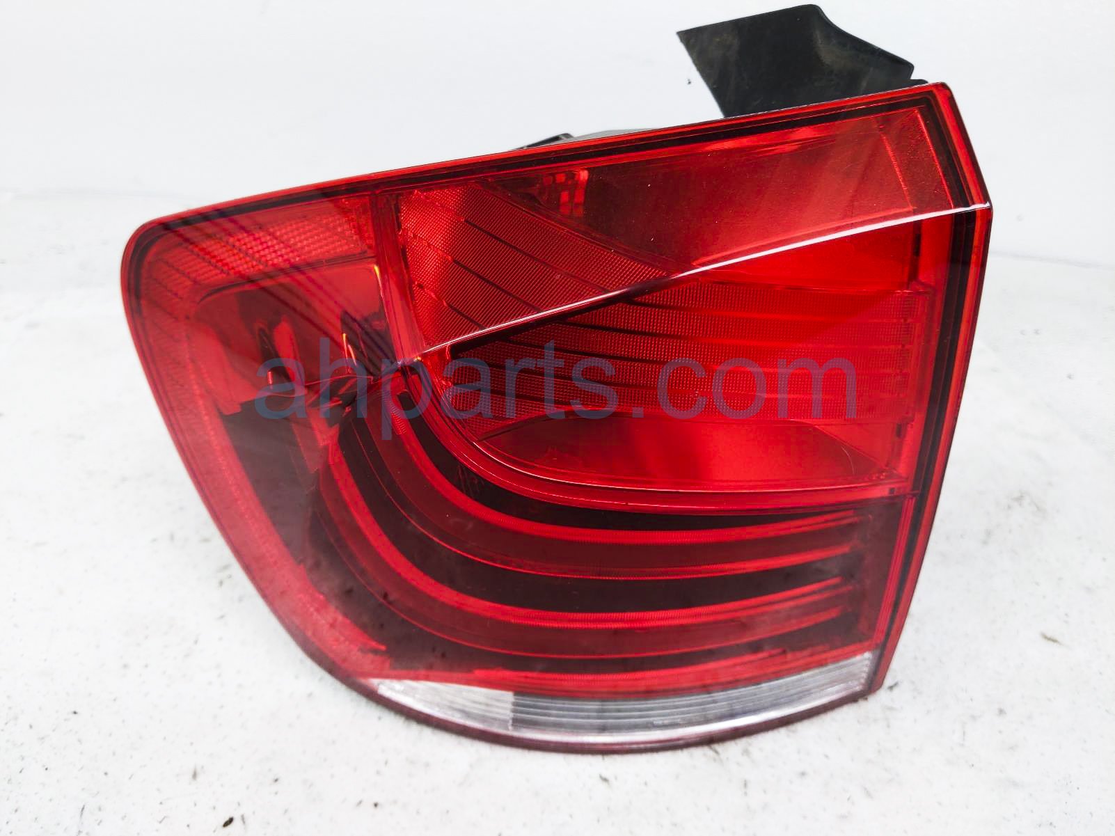 $88 BMW LH TAIL LAMP / LIGHT (ON BODY)