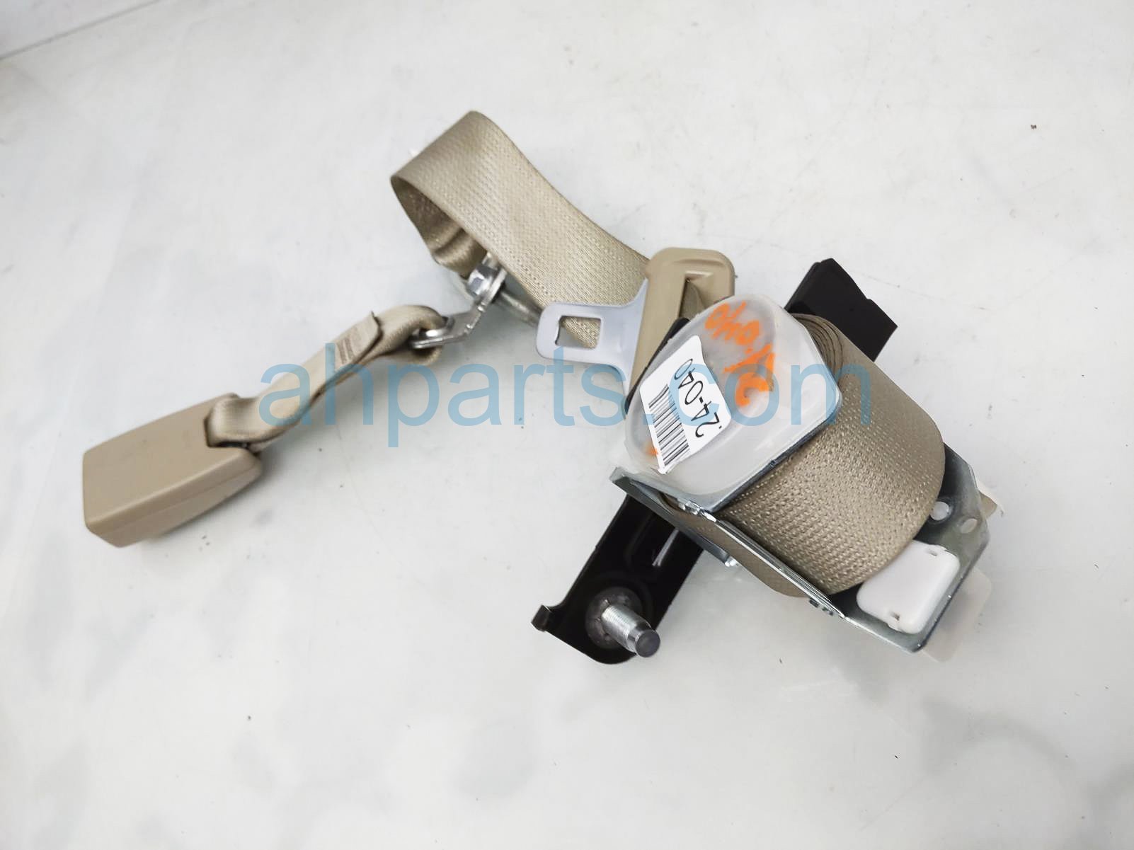 $45 Honda 2ND ROW MID SEAT BELT - IVORY - 2DR