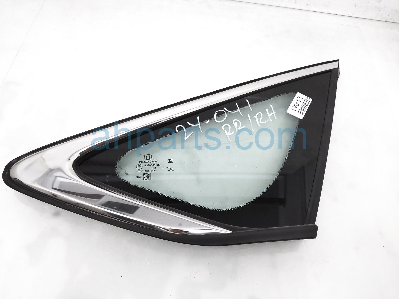 $120 Honda RH QUARTER WINDOW GLASS