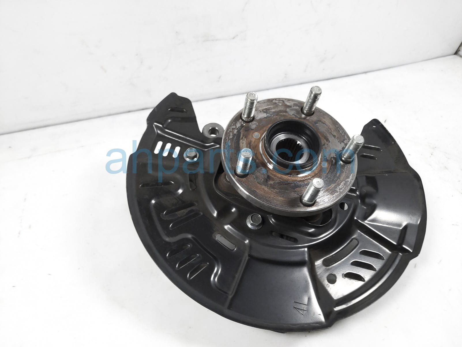 $99 Subaru FR/LH SPINDLE KNUCKLE HUB