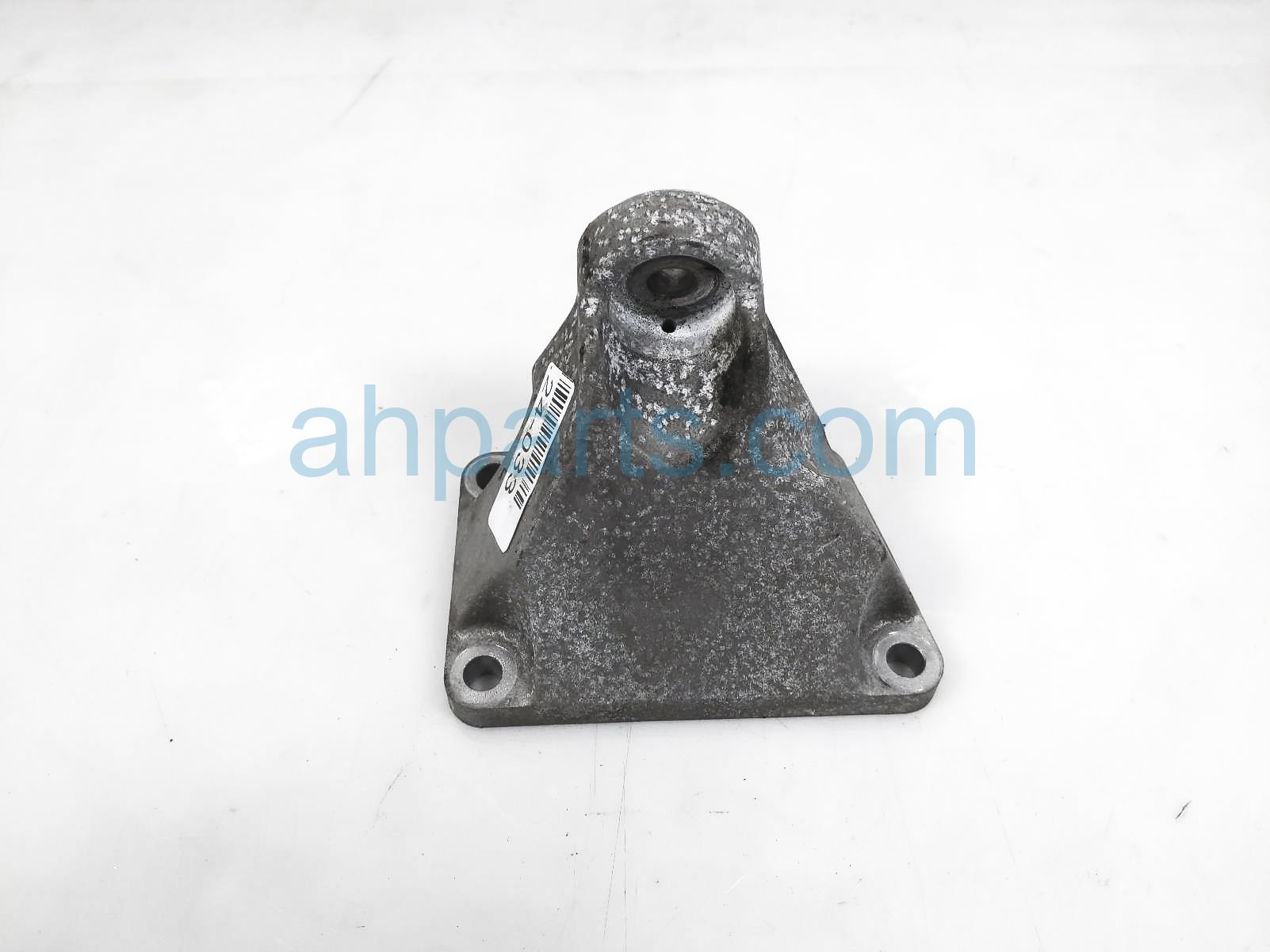 $40 Lexus LH ENGINE MOUNT