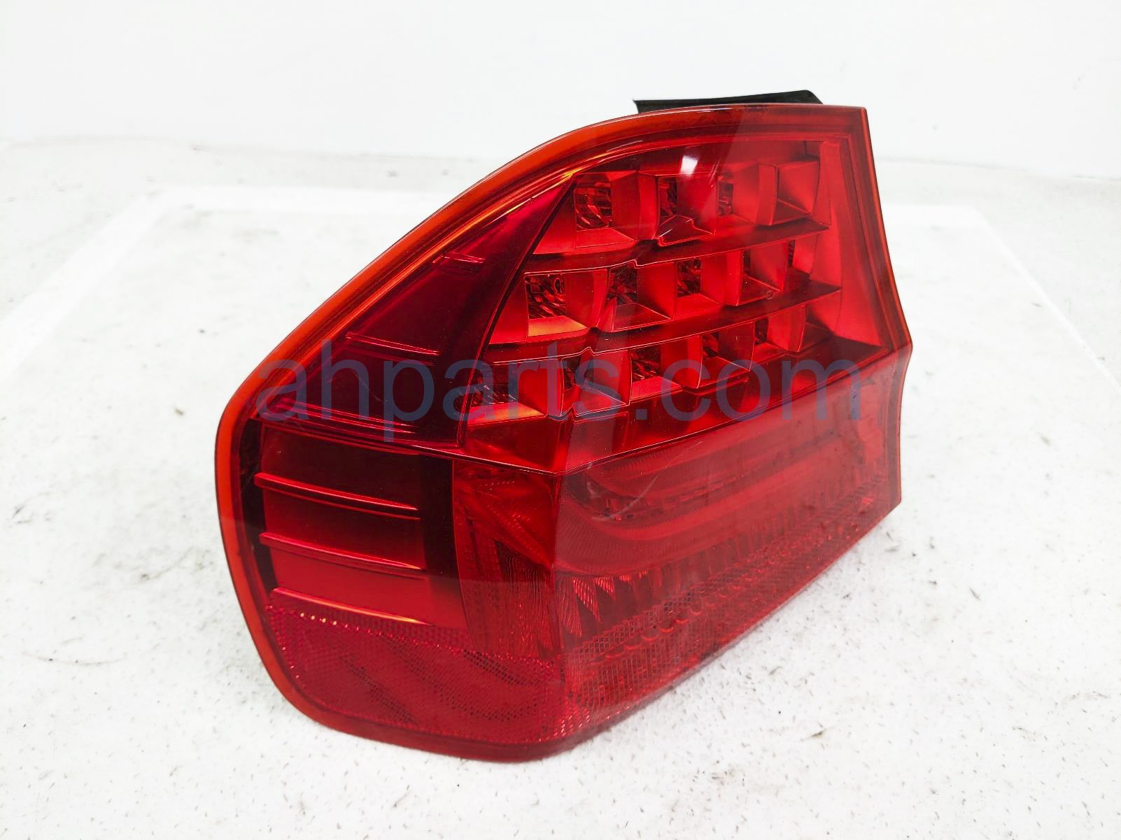 $60 BMW LH TAIL LIGHT / LAMP