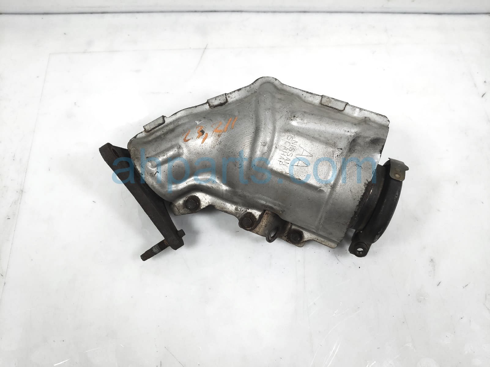 $149 Infiniti RH FORWARD CATALYTIC CONVERTER- 3.0L