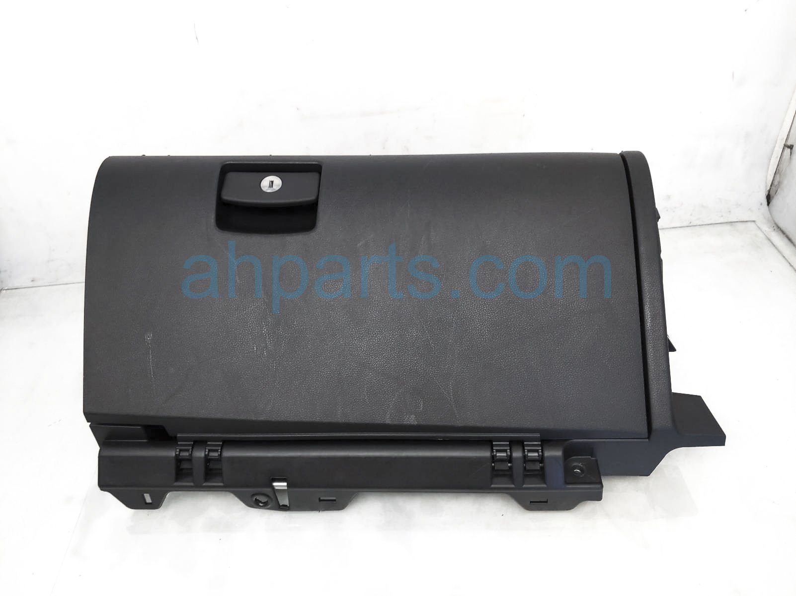 $40 Subaru PASSENGER GLOVE BOX - BLK *