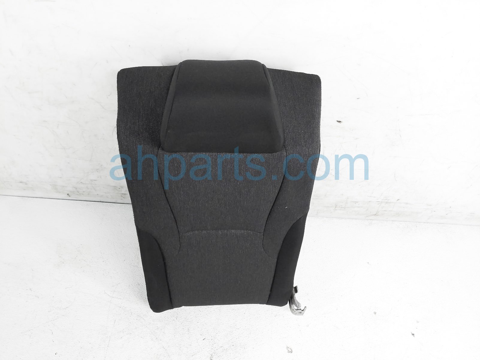 $150 Honda RR/LH UPPER SEAT HALF - BLACK CLOTH