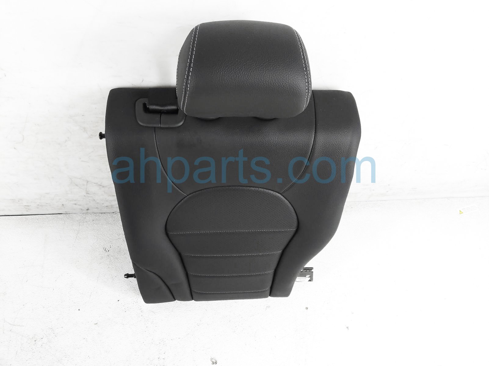 $100 Mercedes RR/LH TOP SEAT CUSHION - BLACK SDN*