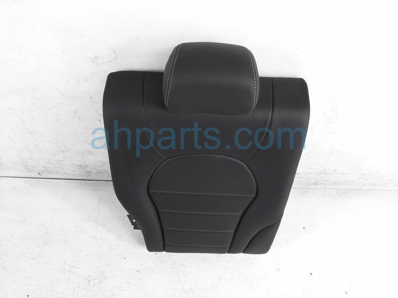 $100 Mercedes RR/RH TOP SEAT CUSHION - BLACK SDN*