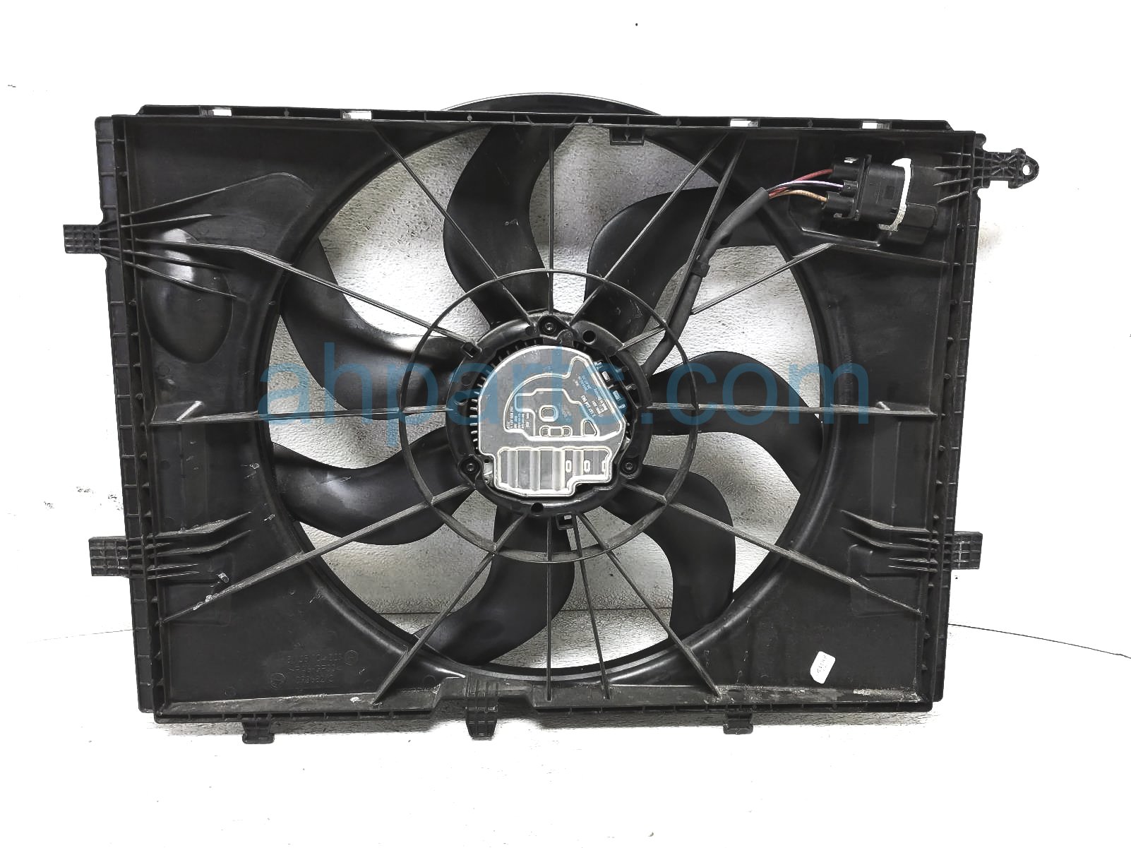 $200 Mercedes RADIATOR FAN ASSEMBLY