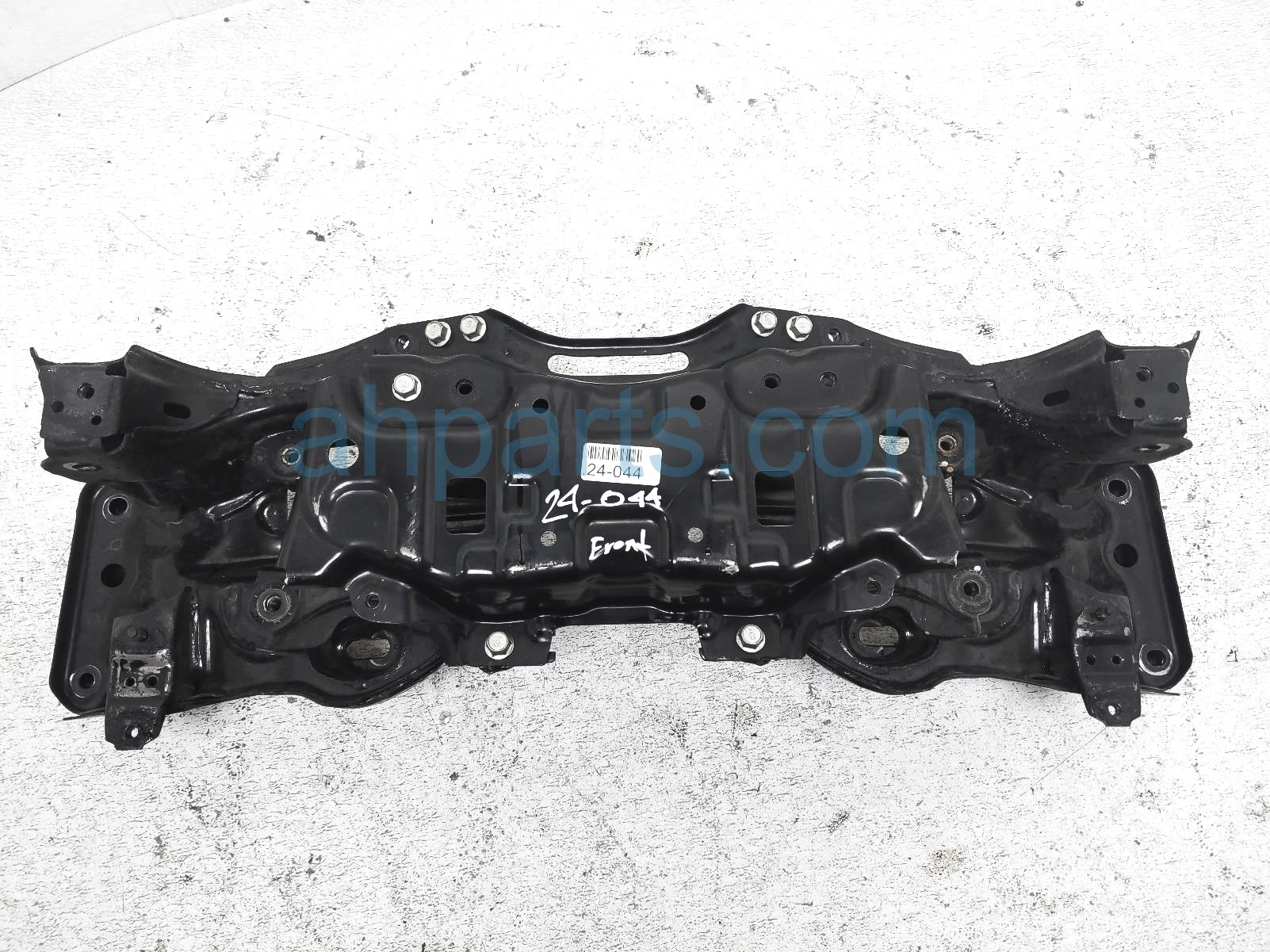 $124 Subaru FRONT SUB FRAME / CRADLE