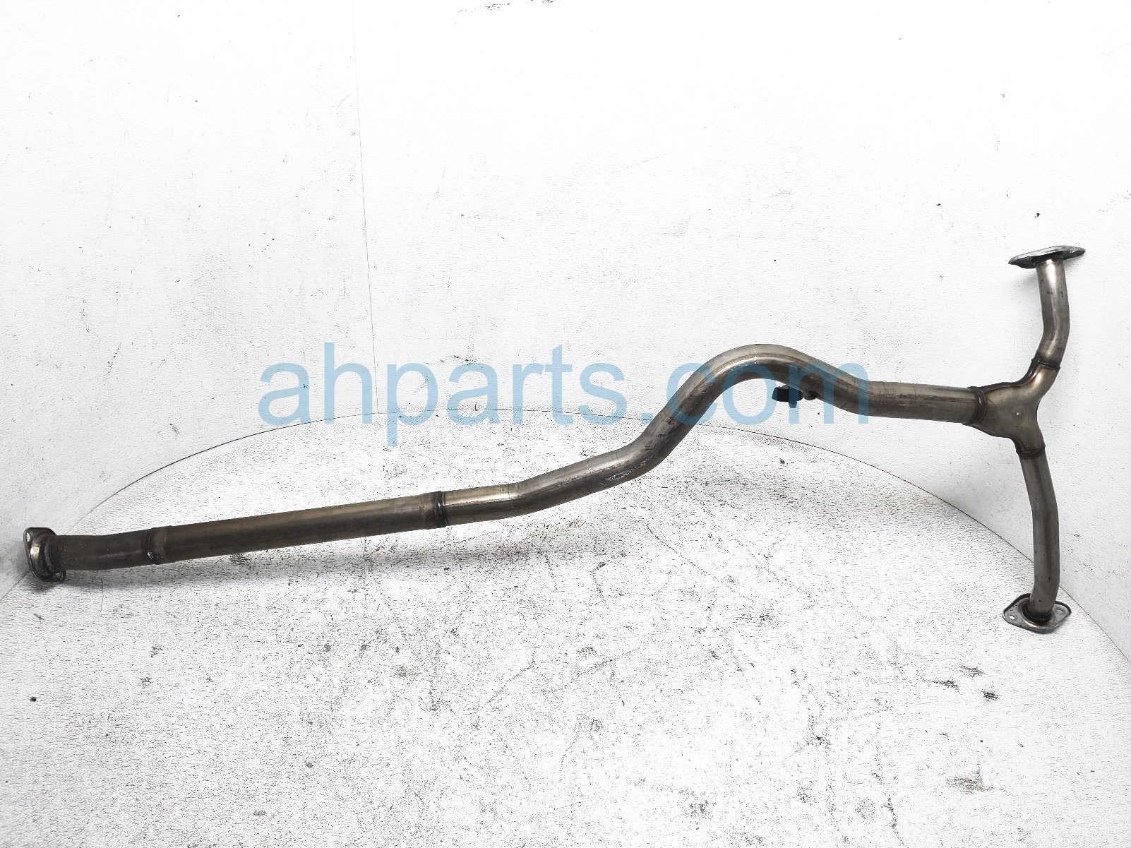 $125 Subaru INTERMEDIATE EXHAUST PIPE - 2.4L