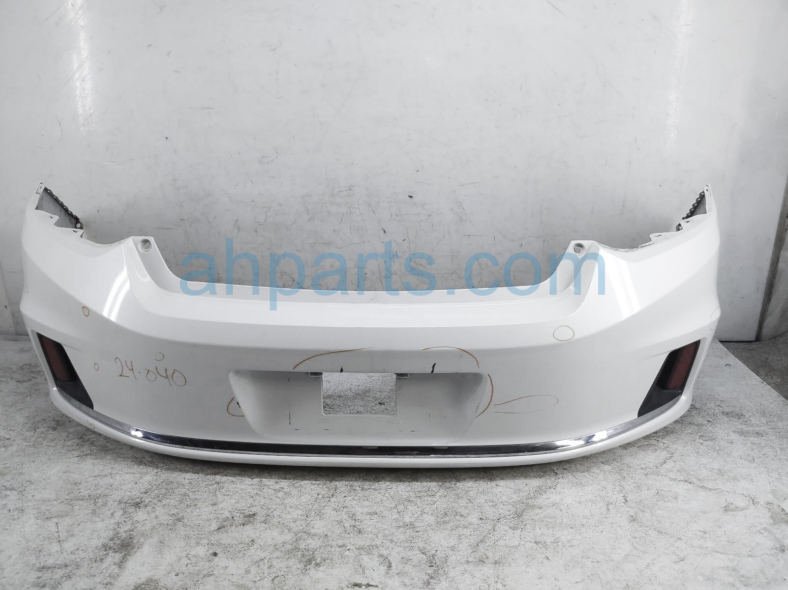 $299 Honda REAR BUMPER WHITE PEARL - COUPE