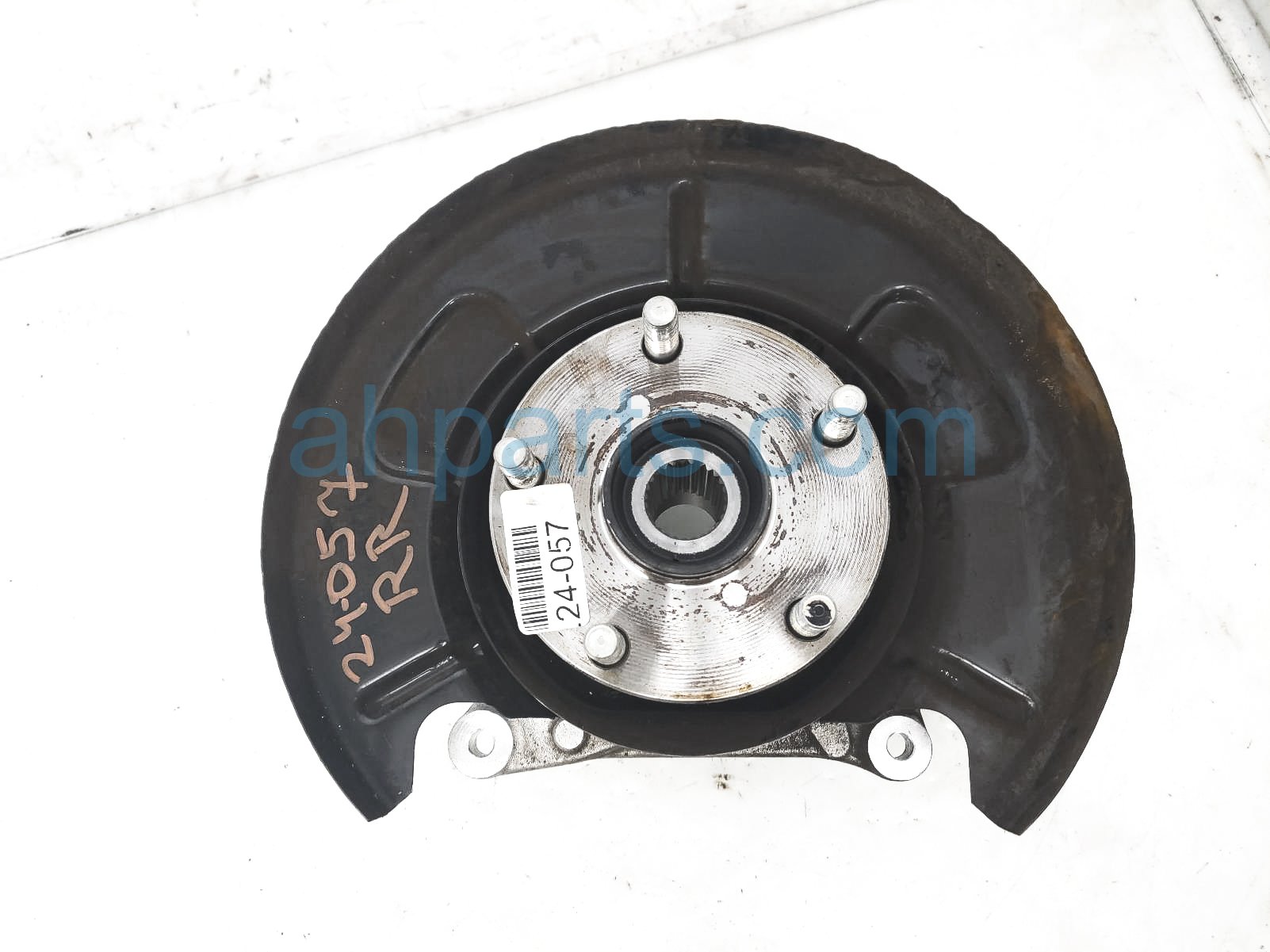 $125 Subaru RR/RH SPINDLE KNUCKLE HUB