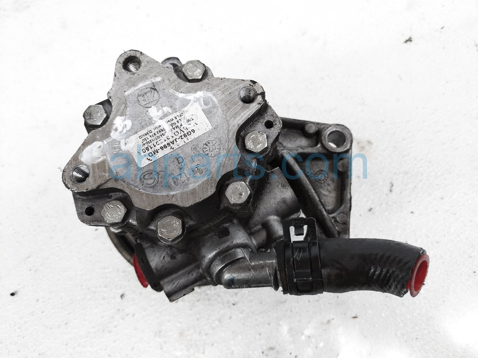 $65 Volvo POWER STEERING PUMP