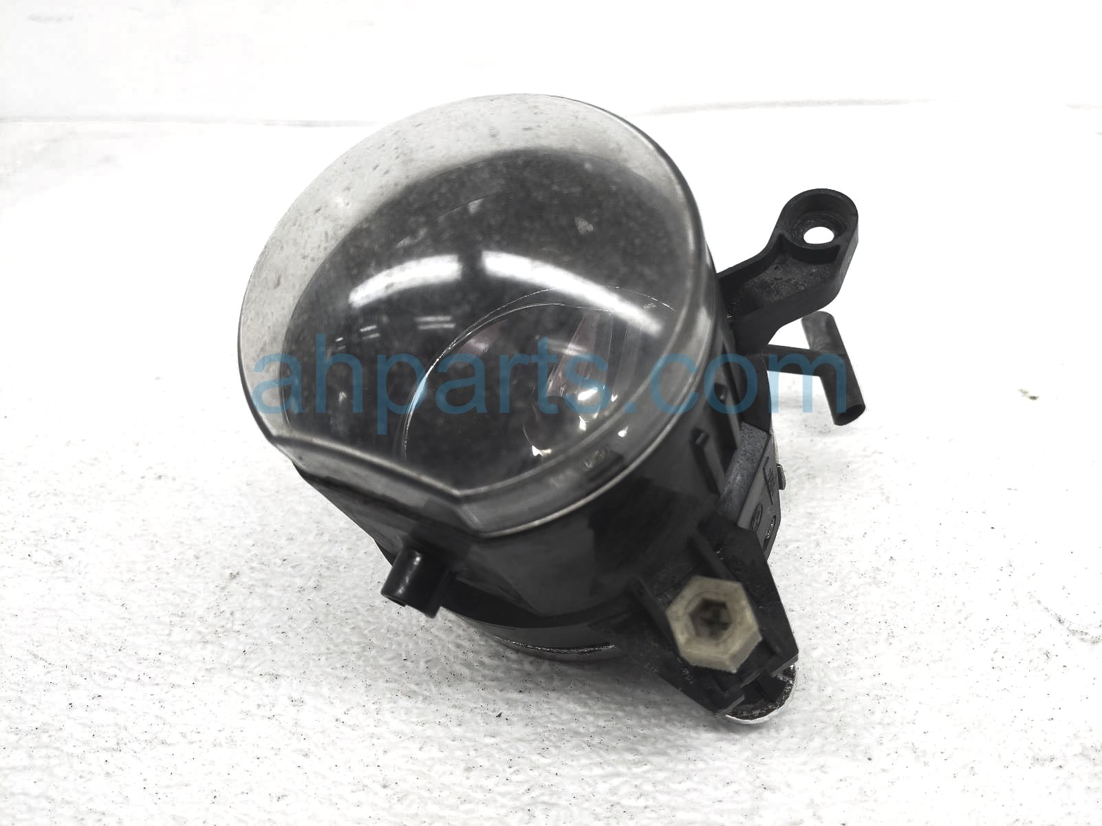 $40 BMW LH FOG LAMP / LIGHT