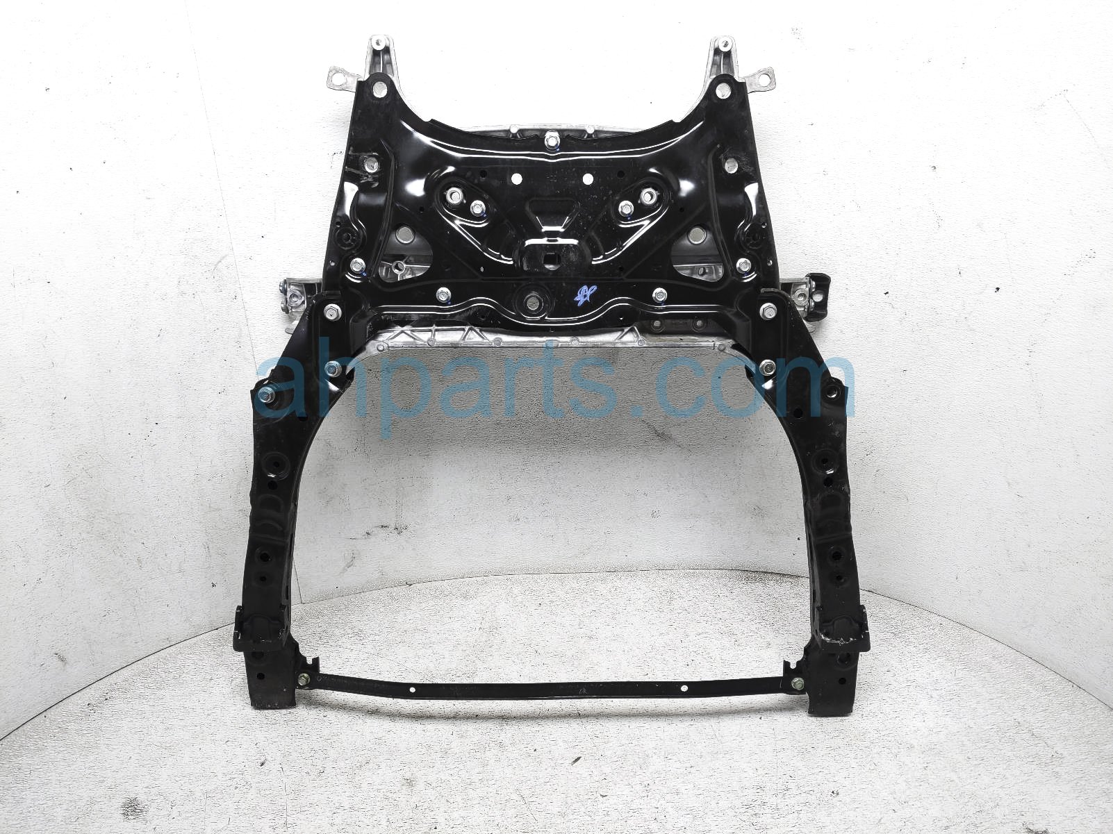 $525 Honda FRONT ENGINE CRADLE / CROSSMEMBER