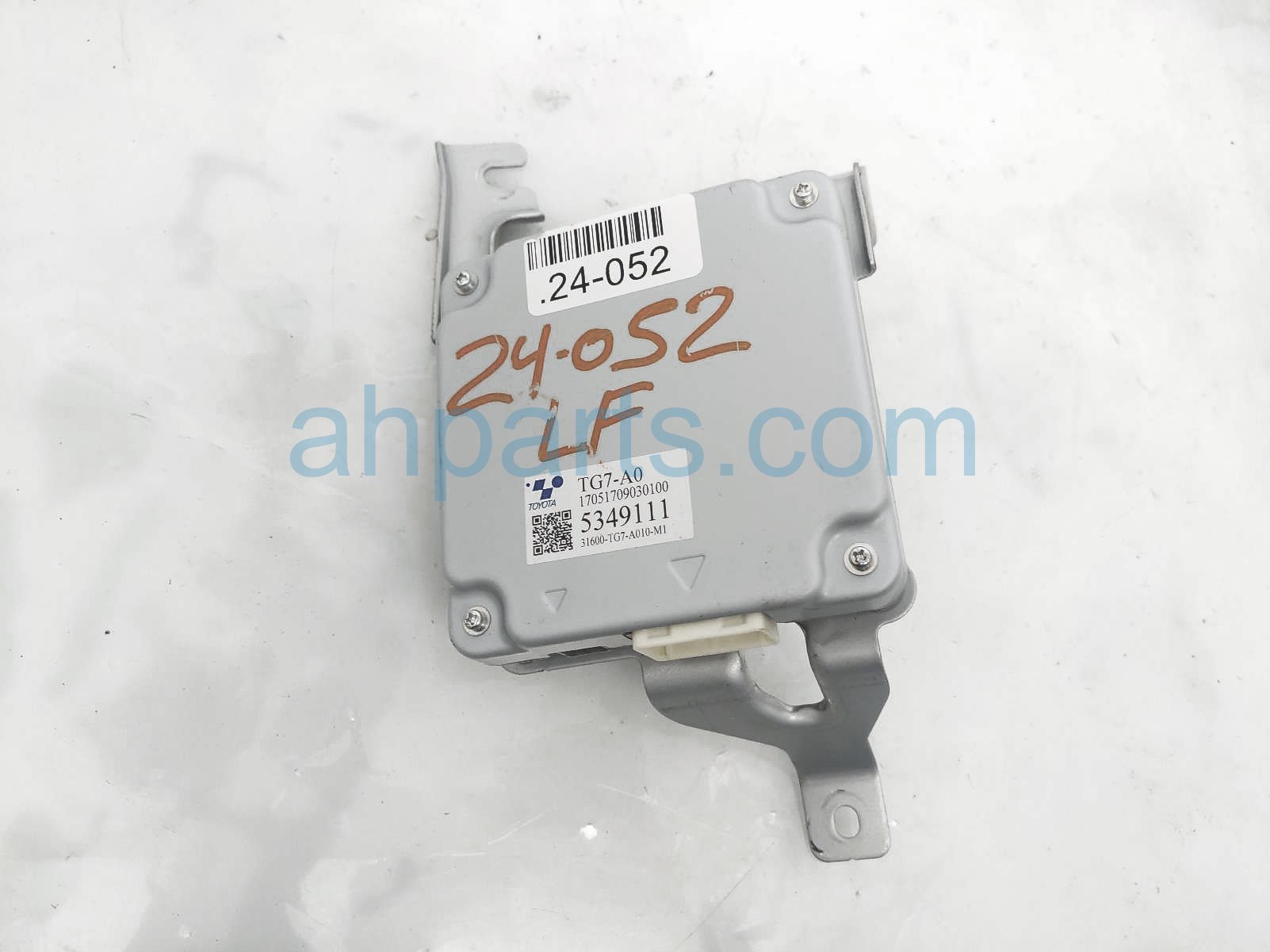 $40 Honda VOLTAGE STABILIZER CONTROL UNIT