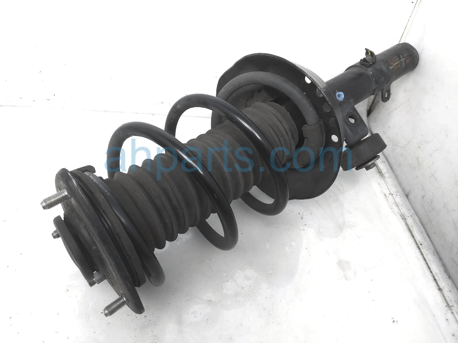 $145 Honda FR/LH STRUT + SPRING