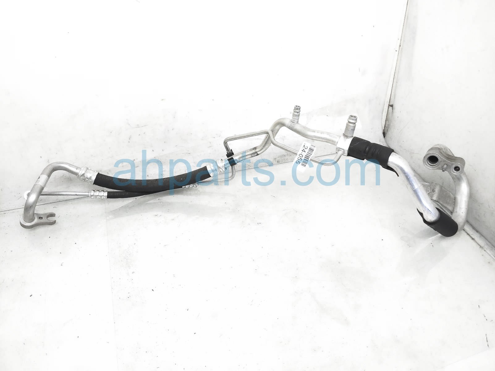 $40 Mercedes A/C SUCTION HOSE & TUBE ASSY - 2.0L