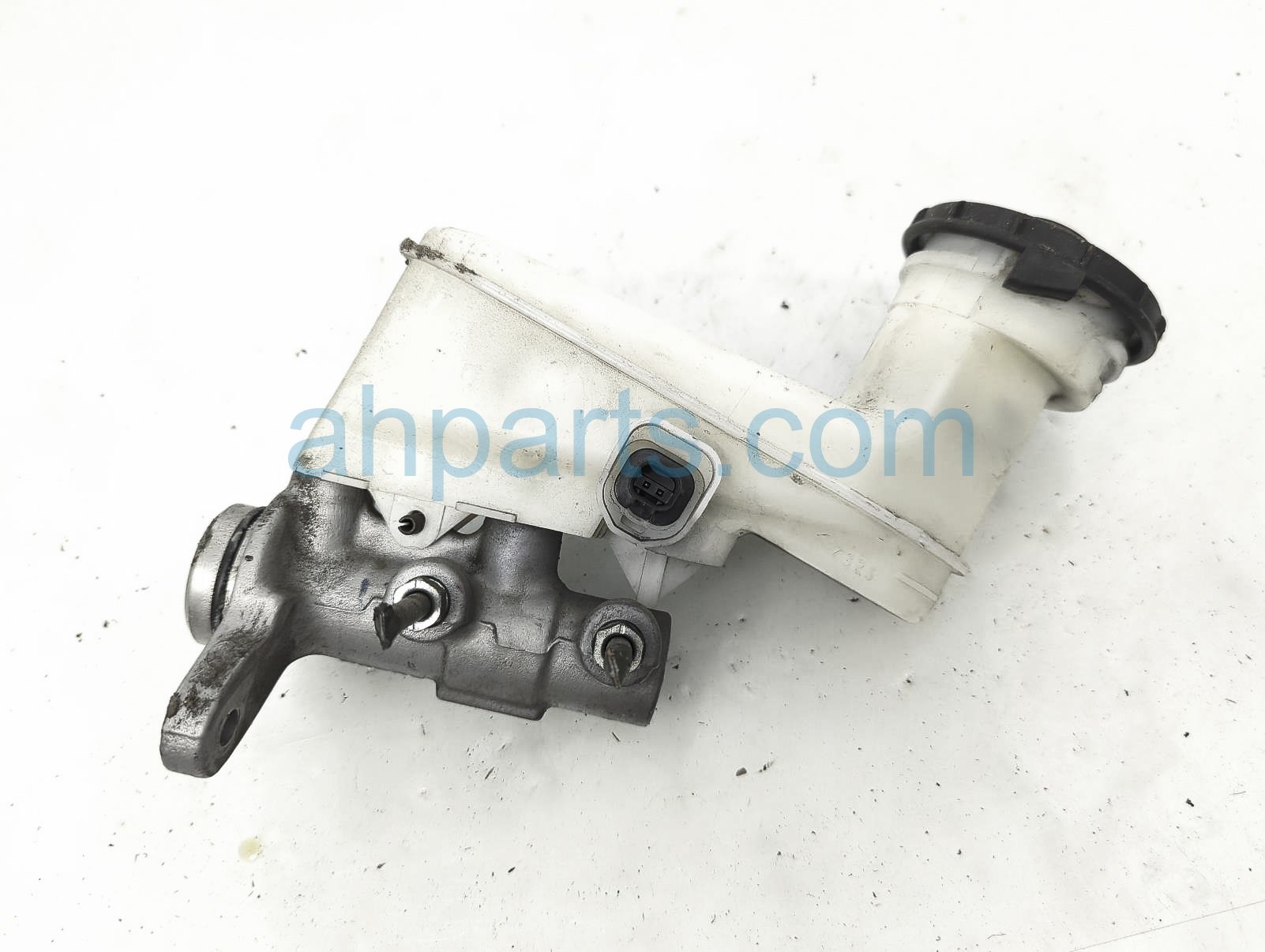 $35 Honda BRAKE MASTER CYLINDER