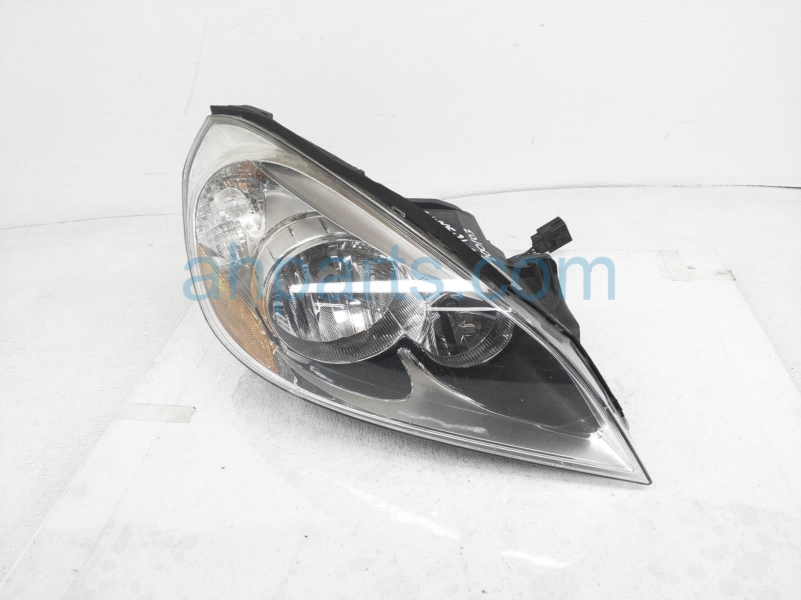 $199 Volvo RH SIDE HALOGEN HEADLAMP / LIGHT