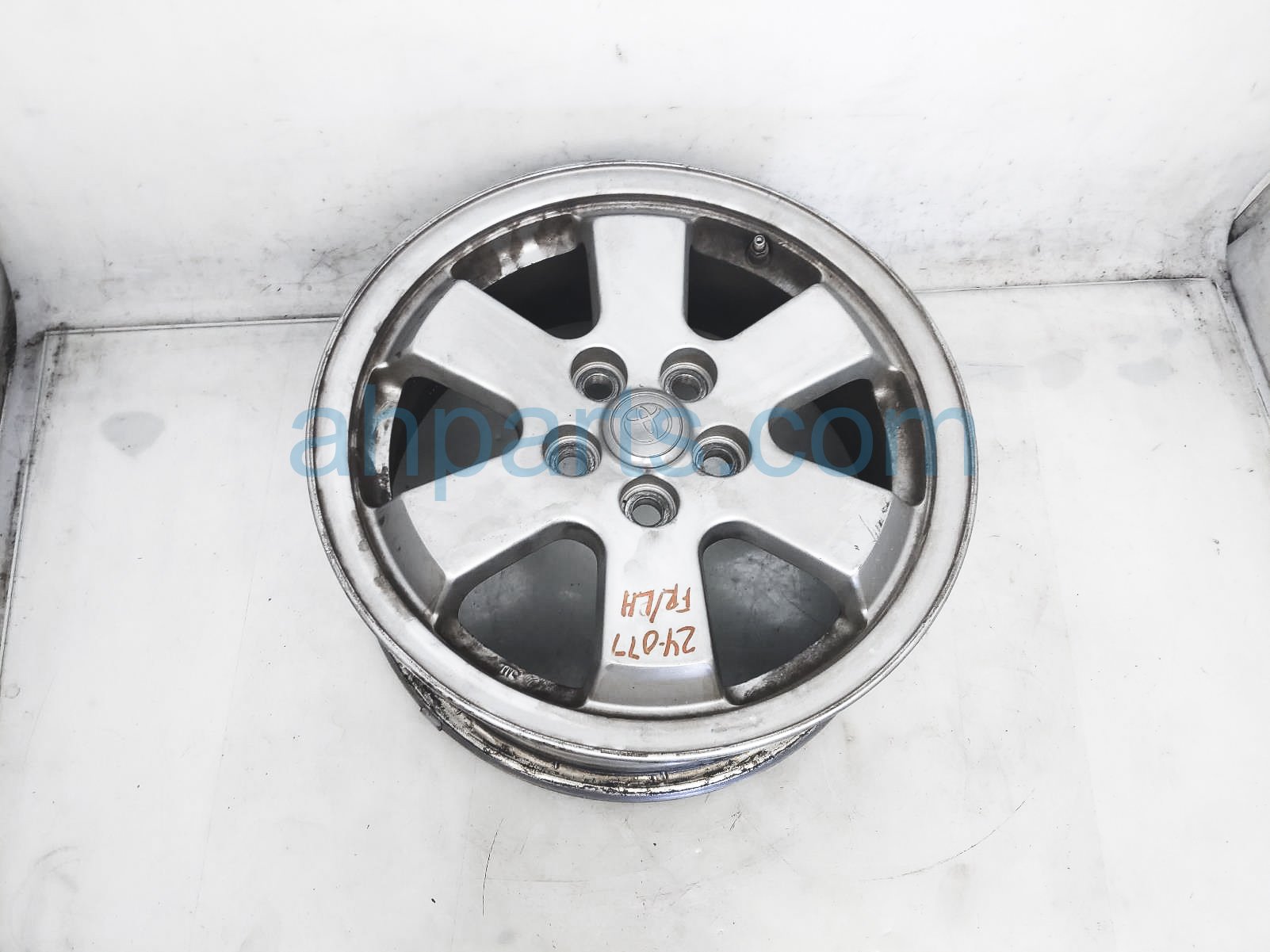 $60 Toyota FR/LH WHEEL / RIM - LIGHT CURB