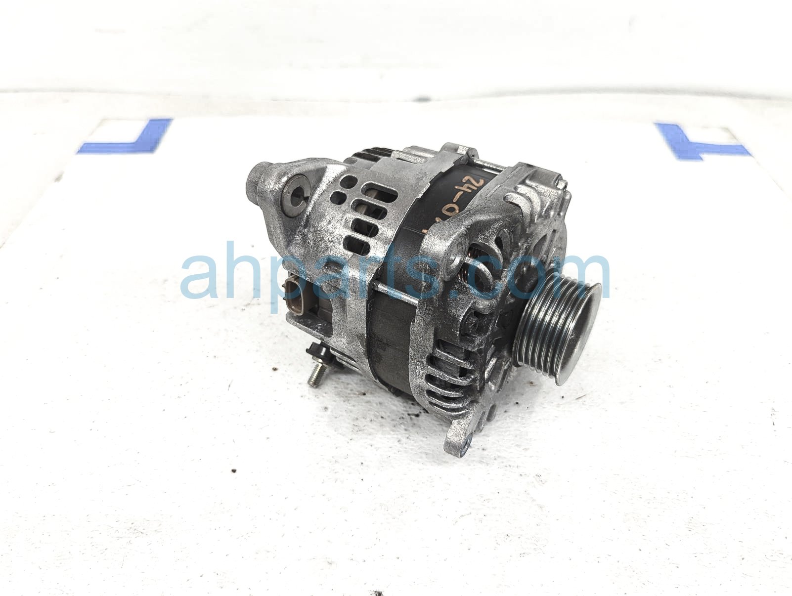 $75 Infiniti ALTERNATOR / GENERATOR