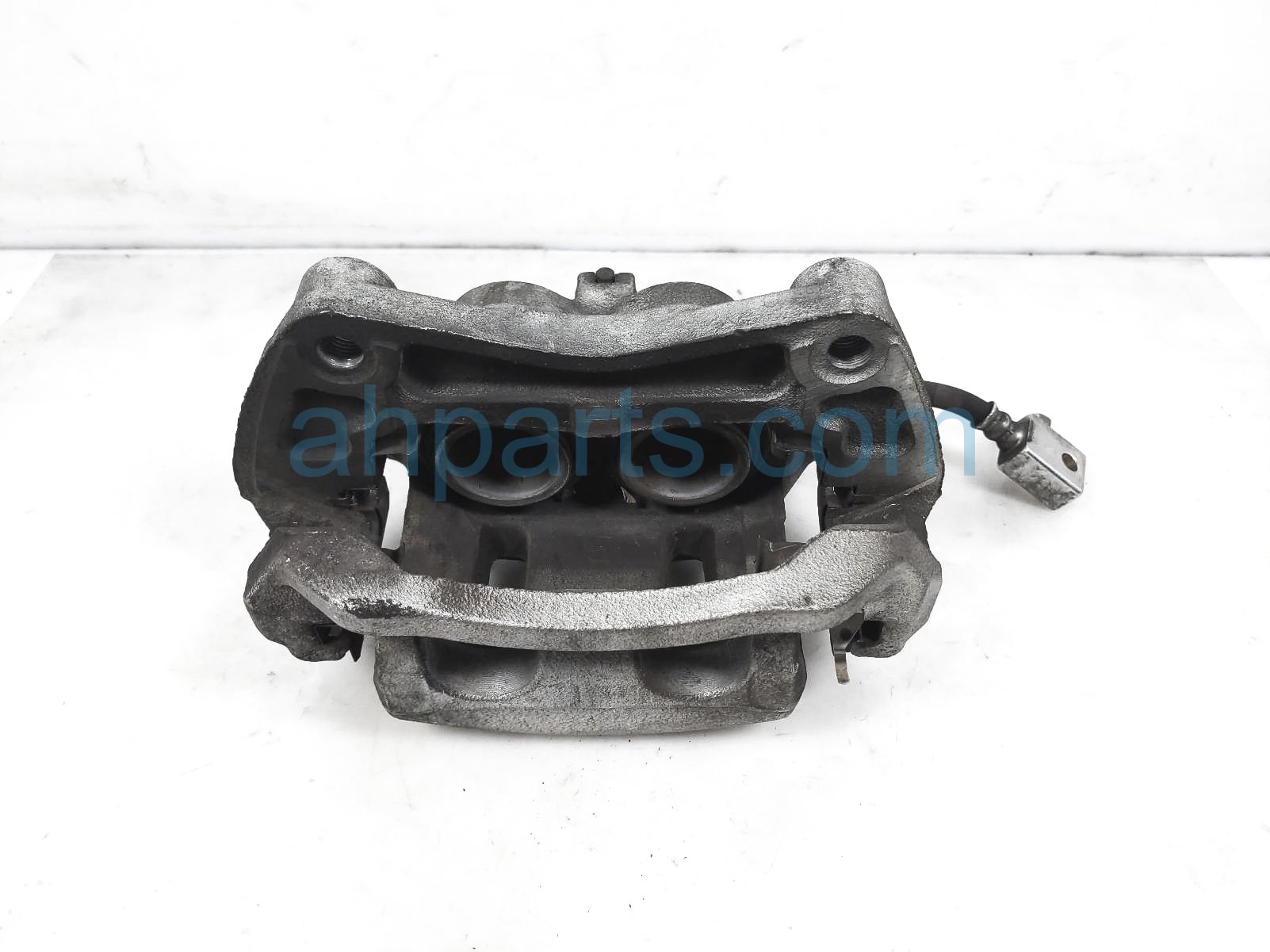 $35 Nissan FR/RH BRAKE CALIPER