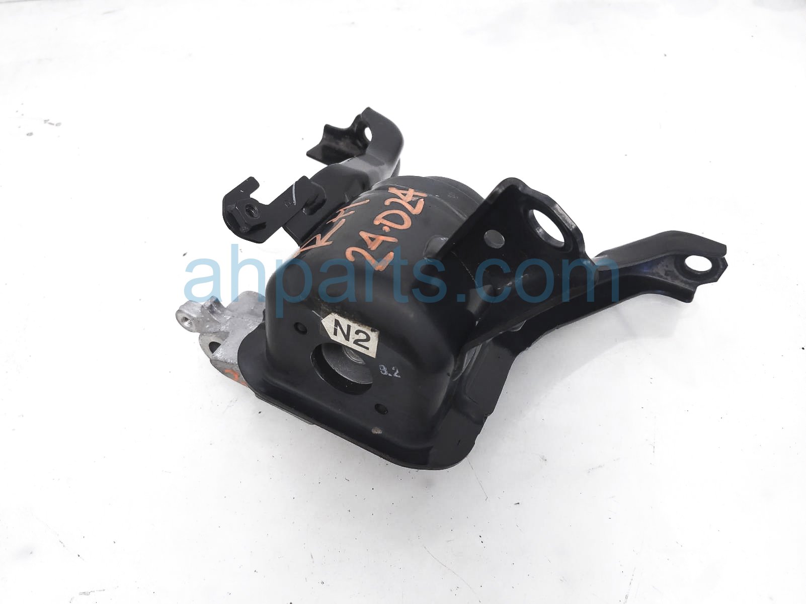 $80 Lexus RH ENGINE MOUNT